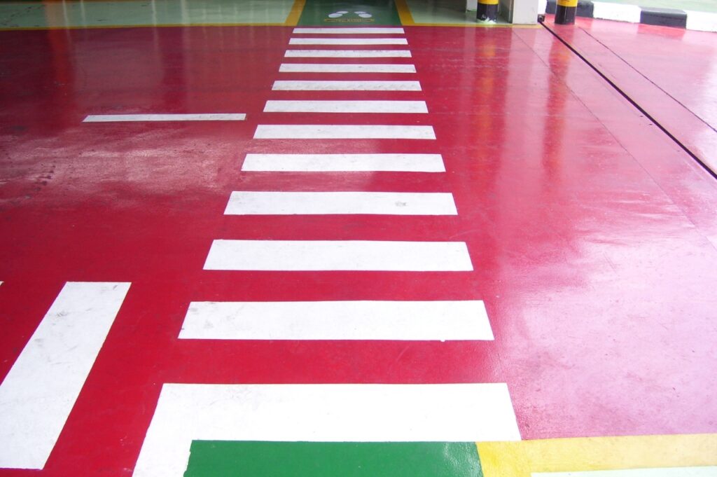 Lantai pabrik Daihatsu Motor menggunakan jasa epoxy coating dari Eltama Coating dengan hasil rapi dan tahan lama