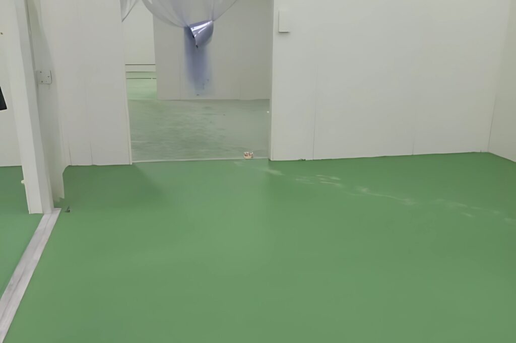 Jasa epoxy PU concrete oleh Eltama Coating di dapur restoran Sushitei Indonesia dengan ketahanan tinggi terhadap suhu dan bahan kimia