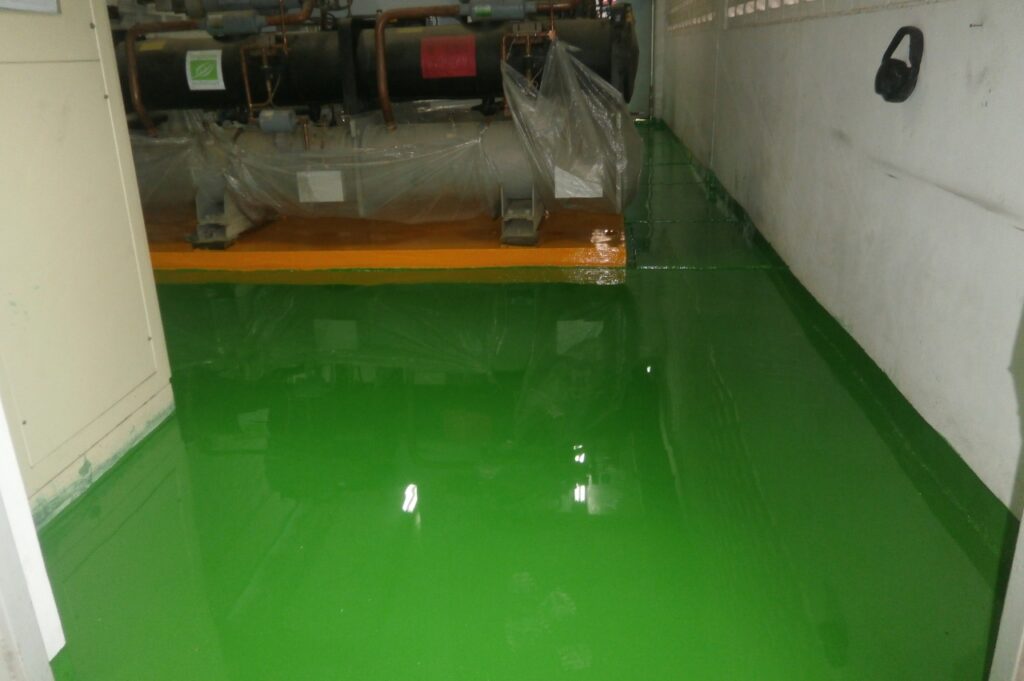 Jasa epoxy clear coating oleh Eltama Coating di area lantai pabrik Samsung Electronics Indonesia dengan hasil akhir bening dan mengkilap